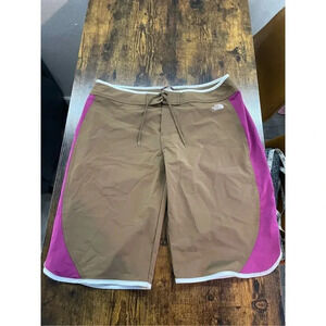 North Face Women’s Apex Board Short Size 16